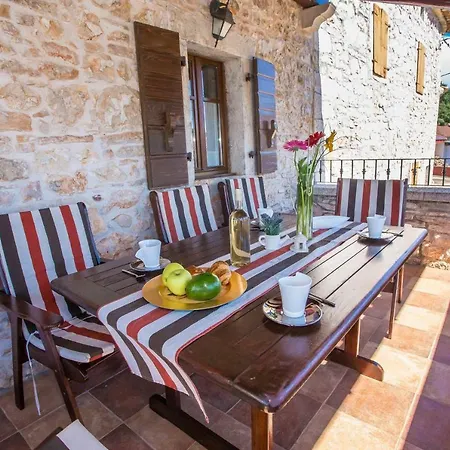 Nona Nina Apartman Vižinada