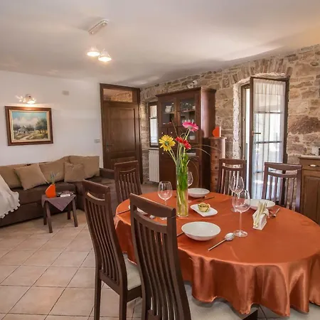 Nona Nina Apartman
